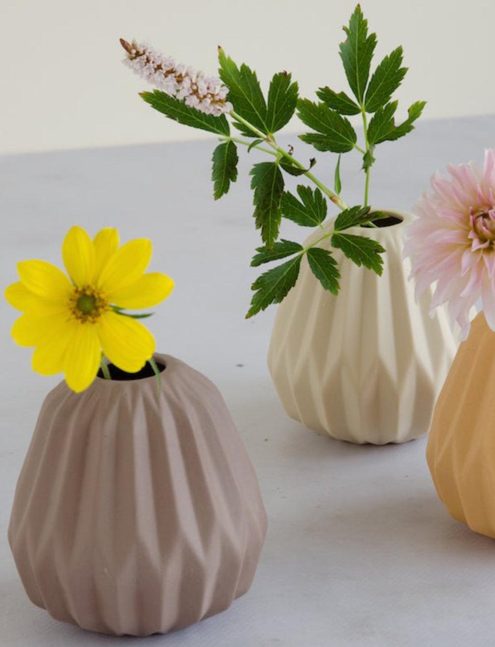 Vase Miro ( kurz ) aus brauner Keramik